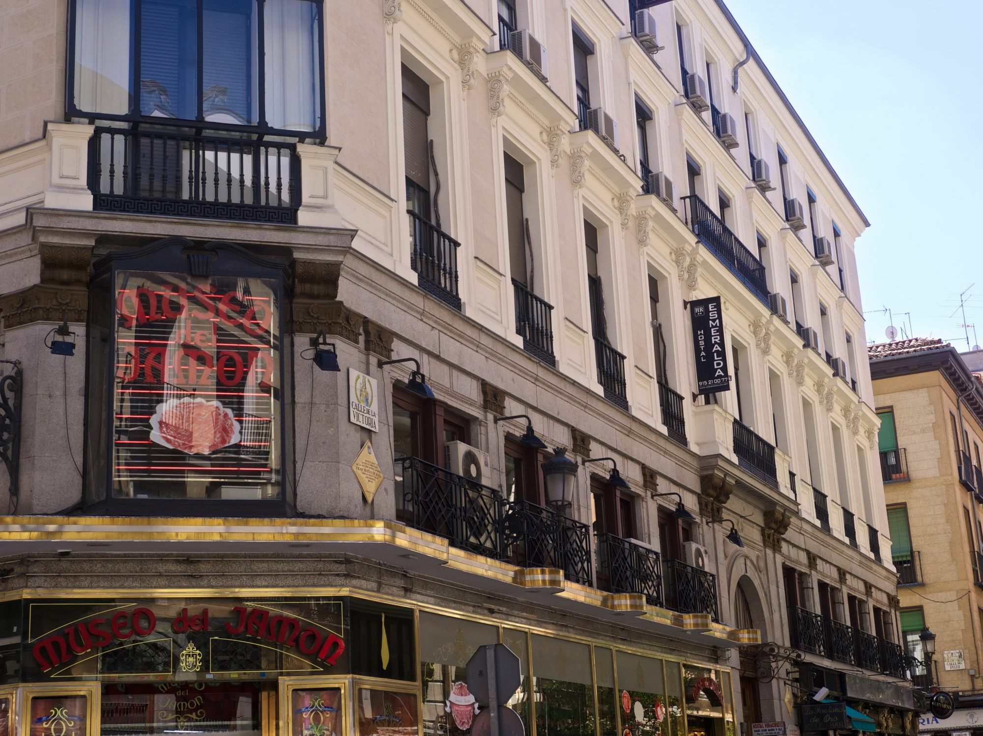 Hostal Esmeralda Madrid Luaran gambar